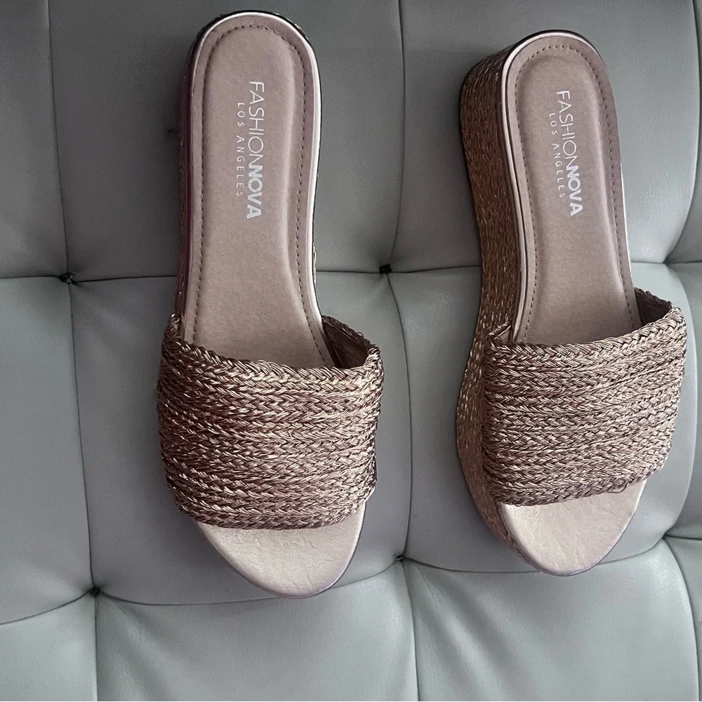 Fashion Nova preowned sandals